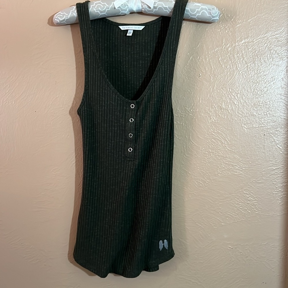 Victoria’s Secret tank top size small